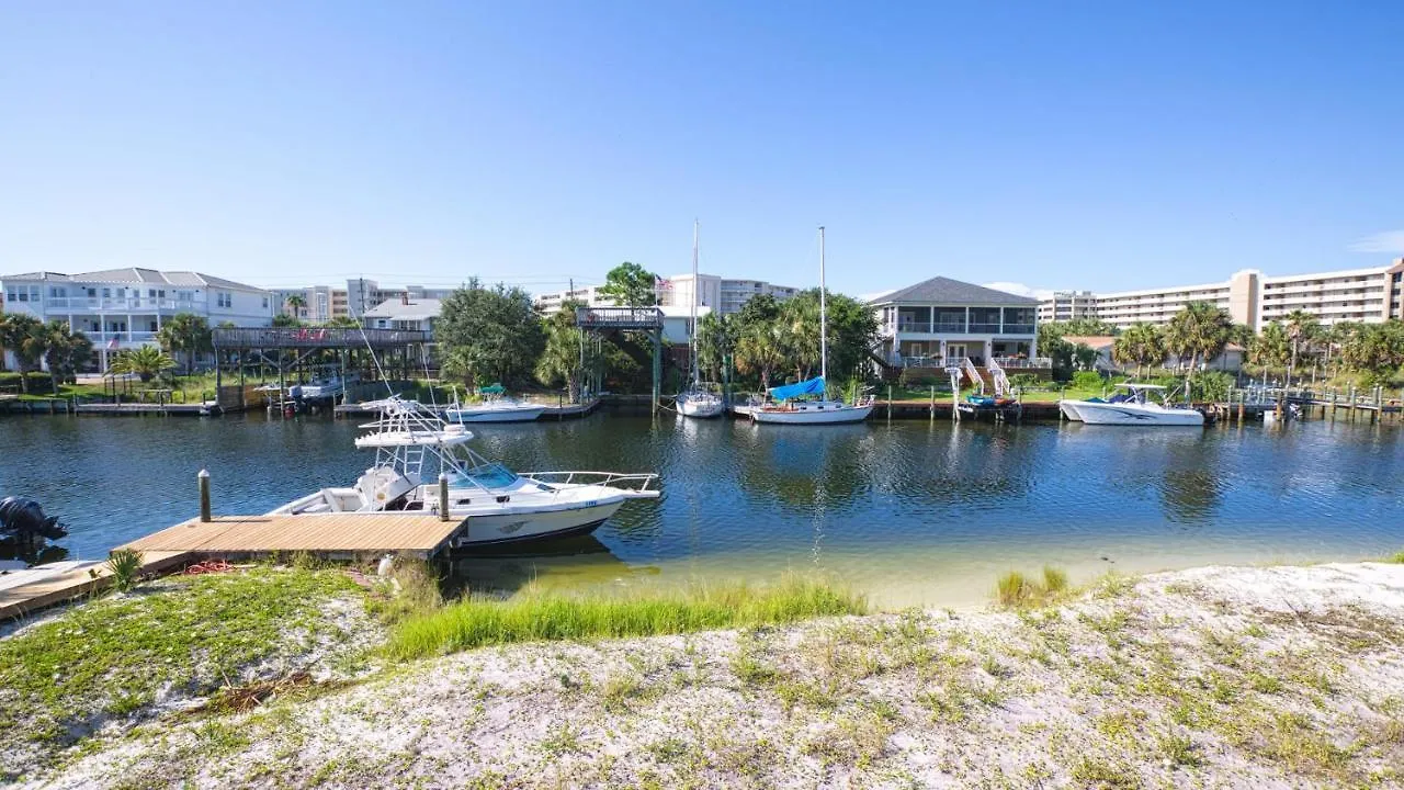 Holiday home The Back Porch - Is A Relaxing 4 Bedroom 3 Bathroom House On Holiday Isle Destin United States