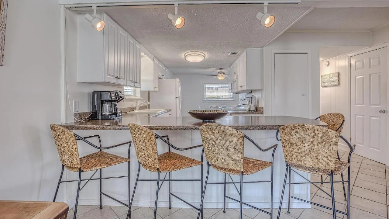 Holiday home The Back Porch - Is A Relaxing 4 Bedroom 3 Bathroom House On Holiday Isle Destin
